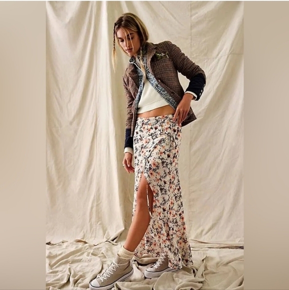 Free People Femme Edge Bohemian Maxi Skirt in Ivory Combo Size 10 - Picture 2 of 16
